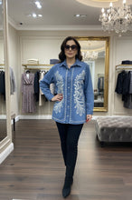 Charger l'image dans la galerie, Chemise en jean avec brodés
